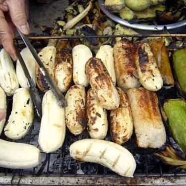 Món ăn- Ăn vặt Chuối Nướng Nước Dừa & Chè Thưng - Cô Giang