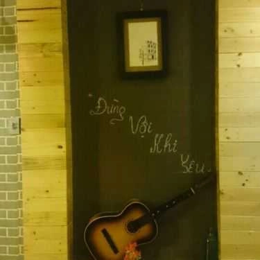 Không gian- Vội Acoustic Coffee