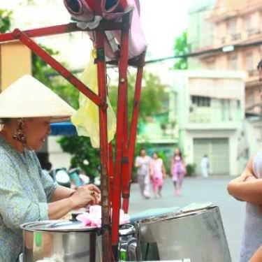 Không gian- Ăn vặt Xe Chè Đậu Bà Hai