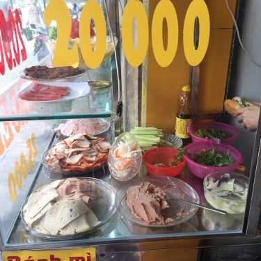 Món ăn- Tiệm Bánh Bánh Mì Ba Lắc