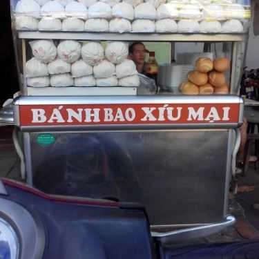 Không gian- Ăn vặt Bánh Bao Xá Xíu