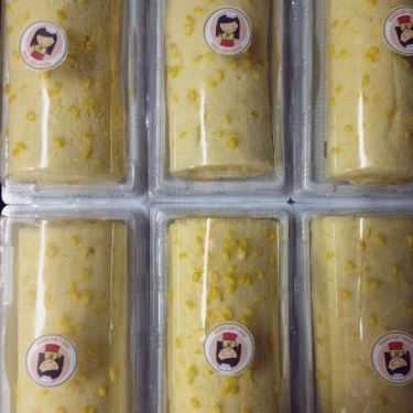 Món ăn- Tiệm Bánh Nhỏ Làm Bánh - Bánh Bông Lan Trứng Muối & Bánh Bắp