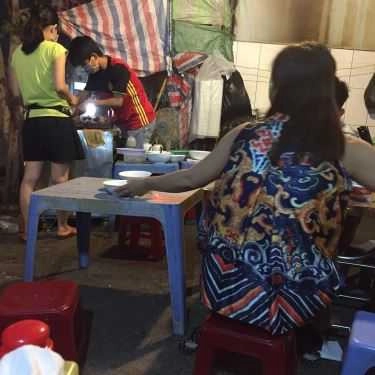 Không gian- Ăn vặt Bánh Căn & Bánh Xèo  Hồng Lạc