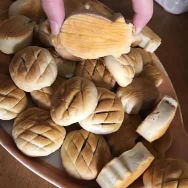 Món ăn- Tiệm Bánh Bánh Nhà Em - Bông Lan Trứng Muối & Các Loại Bánh Ngọt