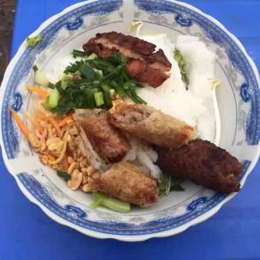 Món ăn- Ăn vặt Bánh Hỏi Thịt Nướng Chả Giò