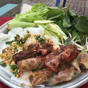 Món ăn- Ăn vặt Bánh Hỏi Thịt Nướng Chả Giò