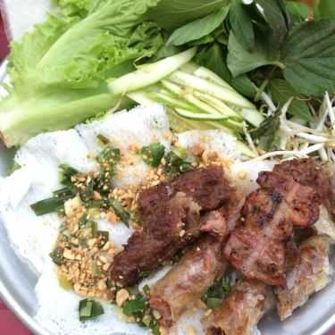 Món ăn- Ăn vặt Bánh Hỏi Thịt Nướng Chả Giò