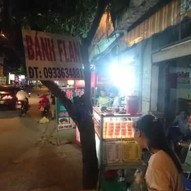 Không gian- Ăn vặt Bánh Flan