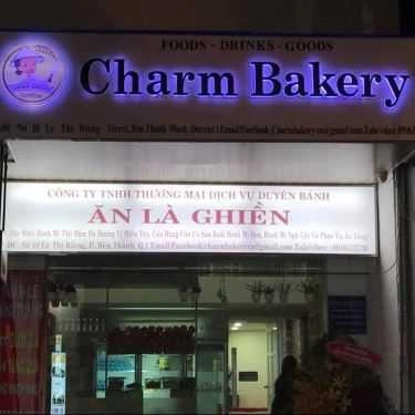 Không gian- Tiệm Bánh Bánh Mì Ăn Là Ghiền