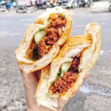 Món ăn- Ăn vặt Bánh Mì Bò Xiên Que Nướng