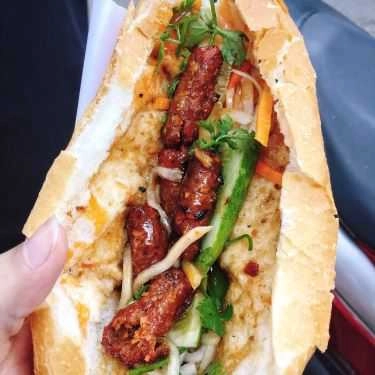 Món ăn- Ăn vặt Bánh Mì Bò Xiên Que Nướng