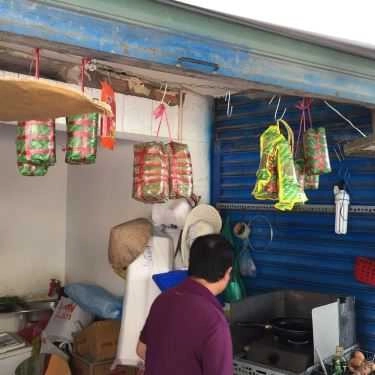 Không gian- Tiệm Bánh Boy - Bánh Mì, Nem Huế & Giò Chả