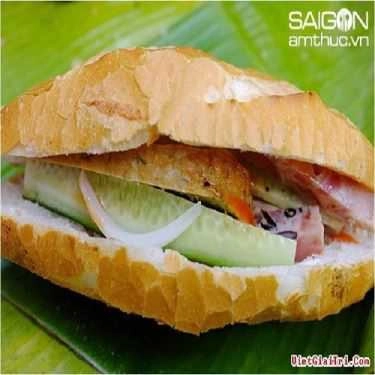 Tổng hợp- Tiệm Bánh Cụ Lý - Bánh Mì Chả Bò Thì Là