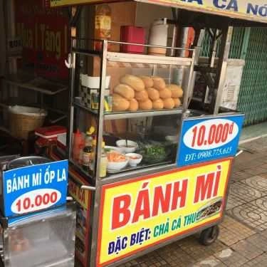 Tổng hợp- Ăn vặt Bánh Mì Chả Cá Nóng - Lê Trọng Tấn