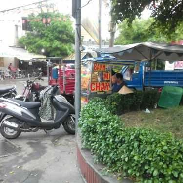 Không gian- Quán Ăn Cô Hoa - Bánh Mì Chay