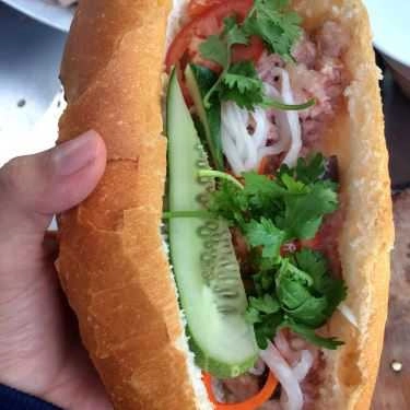 Món ăn- Ăn vặt Bánh Mì Cô Sáu