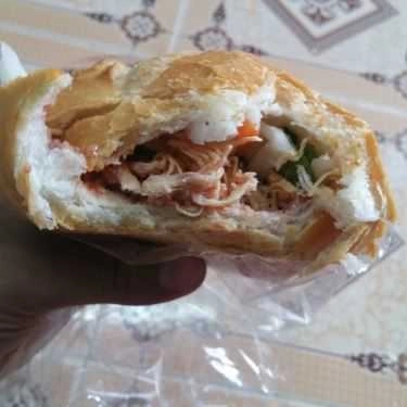 Món ăn- Tiệm Bánh Bánh Mì Cóc Tía