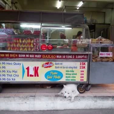 Không gian- Tiệm Bánh Bánh Mì Đakao