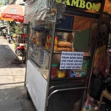 Không gian- Ăn vặt Bánh Mì Thịt Jambom