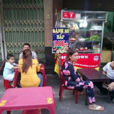 Không gian- Ăn vặt Bánh Mì Hấp - Vạn Kiếp
