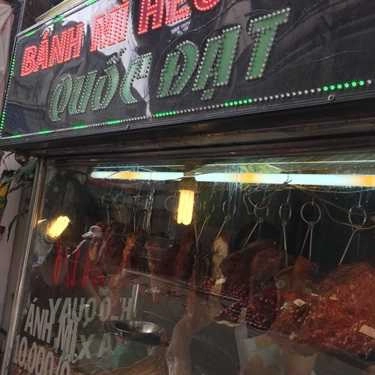 Không gian- Ăn vặt Quốc Đạt - Bánh Mì Heo Quay