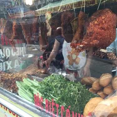 Món ăn- Ăn vặt Quốc Đạt - Bánh Mì Heo Quay