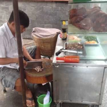 Không gian- Ăn vặt Bánh Mì Heo Quay - Chợ Phạm Văn Hai