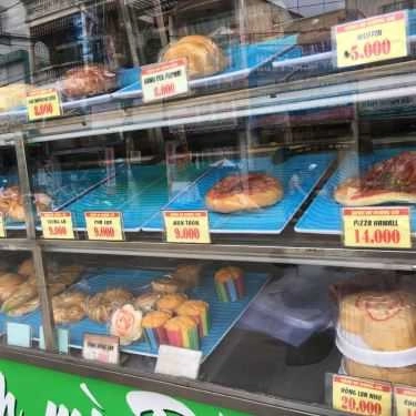 Tổng hợp- Tiệm Bánh Bánh Mì Hoàng Gia - Lạc Long Quân