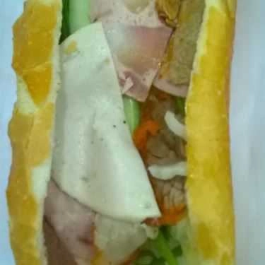 Món ăn- Tiệm Bánh Bánh Mì Hoàng Thanh