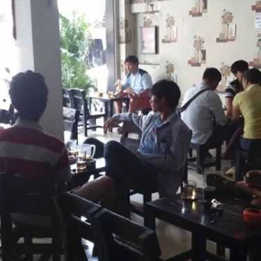 Không gian- Ăn vặt Bánh Mì Hội An - Chu Văn An