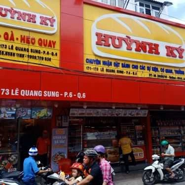 Tổng hợp- Tiệm Bánh Bánh Mì Huỳnh Ký - Lê Quang Sung
