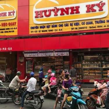 Tổng hợp- Tiệm Bánh Bánh Mì Huỳnh Ký - Lê Quang Sung