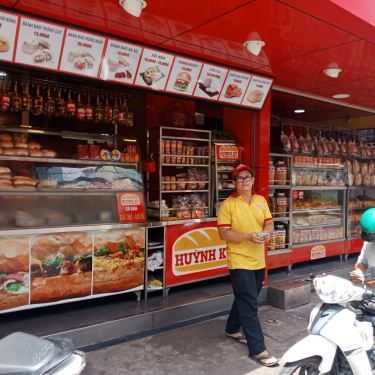 Tổng hợp- Tiệm Bánh Bánh Mì Huỳnh Ký - Lê Quang Sung