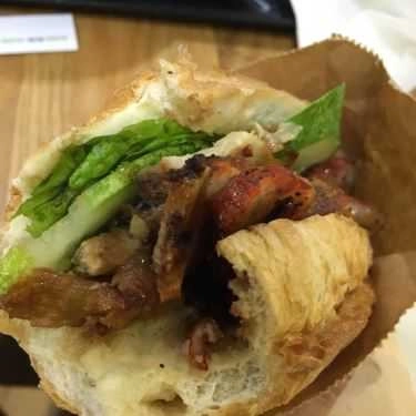 Món ăn- Tiệm Bánh Bánh Mì Kẹp - Ga Quốc Nội