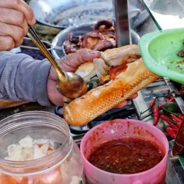 Tổng hợp- Ăn vặt Bánh Mì Nhồi Chim Cút