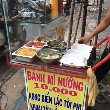 Không gian- Ăn vặt Bánh Mì Nướng & Rong Biển Lắc Tỏi Phi