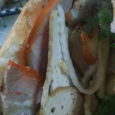 Món ăn- Ăn vặt Bánh Mì Phú Hương