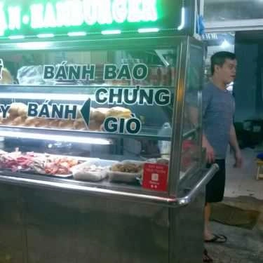 Không gian- Tiệm Bánh Quang Anh - Bánh Mì & Bánh Giò
