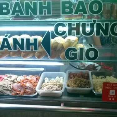 Không gian- Tiệm Bánh Quang Anh - Bánh Mì & Bánh Giò