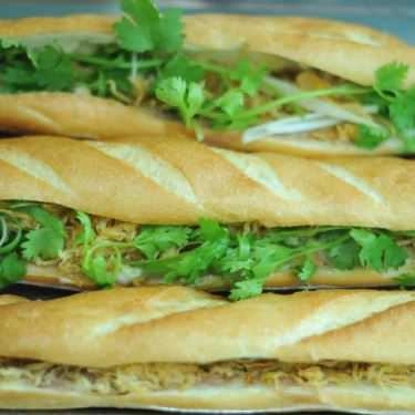 Món ăn- Ăn vặt Bánh Mì Que Song Nhi