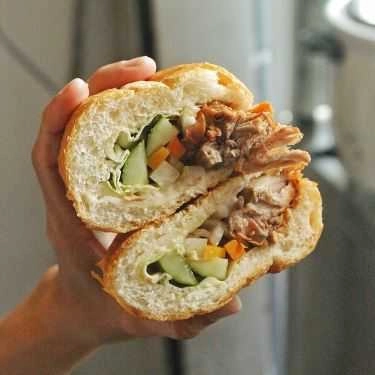 Món ăn- Ăn vặt Bánh Mì Sườn Cây - Nguyễn Thông