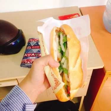 Món ăn- Tiệm Bánh Bánh Mì Thúy Tiền