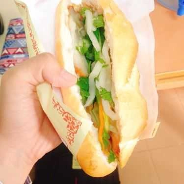 Món ăn- Tiệm Bánh Bánh Mì Thúy Tiền