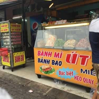 Không gian- Tiệm Bánh Bánh Mì Út Kiêm 146 - Quốc Lộ 13