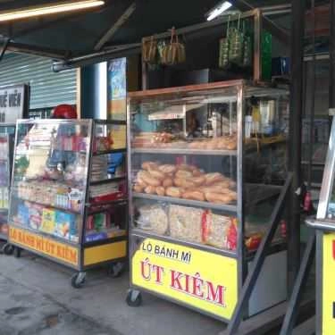Tổng hợp- Tiệm Bánh Bánh Mì Út Kiêm - Quốc Lộ 13