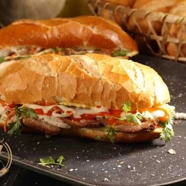 Món ăn- Tiệm Bánh Bánh Mì Zòn