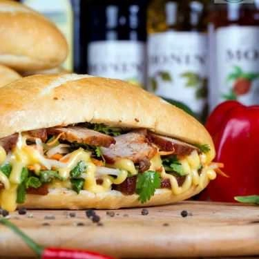 Món ăn- Tiệm Bánh Bánh Mì Zòn
