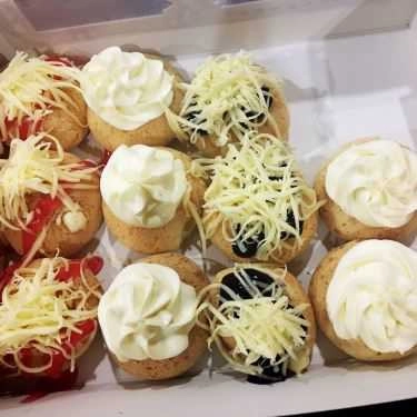 Món ăn- Tiệm Bánh Bánh Su Kem Chewy Junior - Phan Xích Long