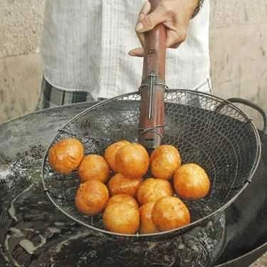 Món ăn- Ăn vặt Bánh Tiêu Nhà Thờ Kỳ Đồng