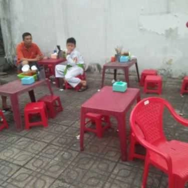 Không gian- Ăn vặt Bánh Xèo Bích Ngân